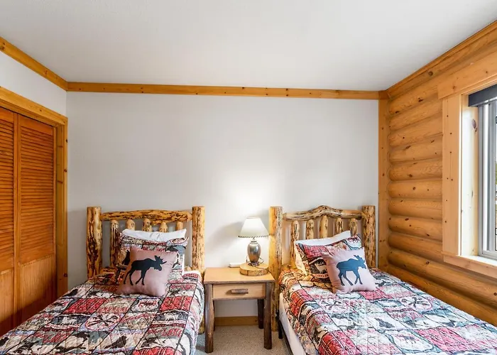 Lazy Fox Cabin